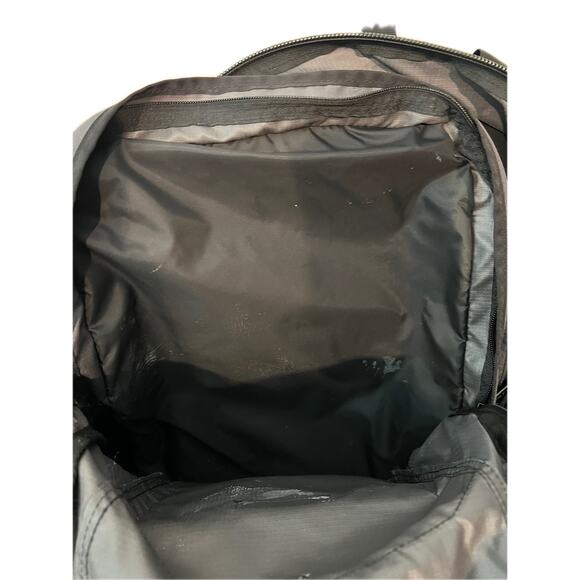 LL Bean Gray Black 31L Backpack - Picture 4 of 5